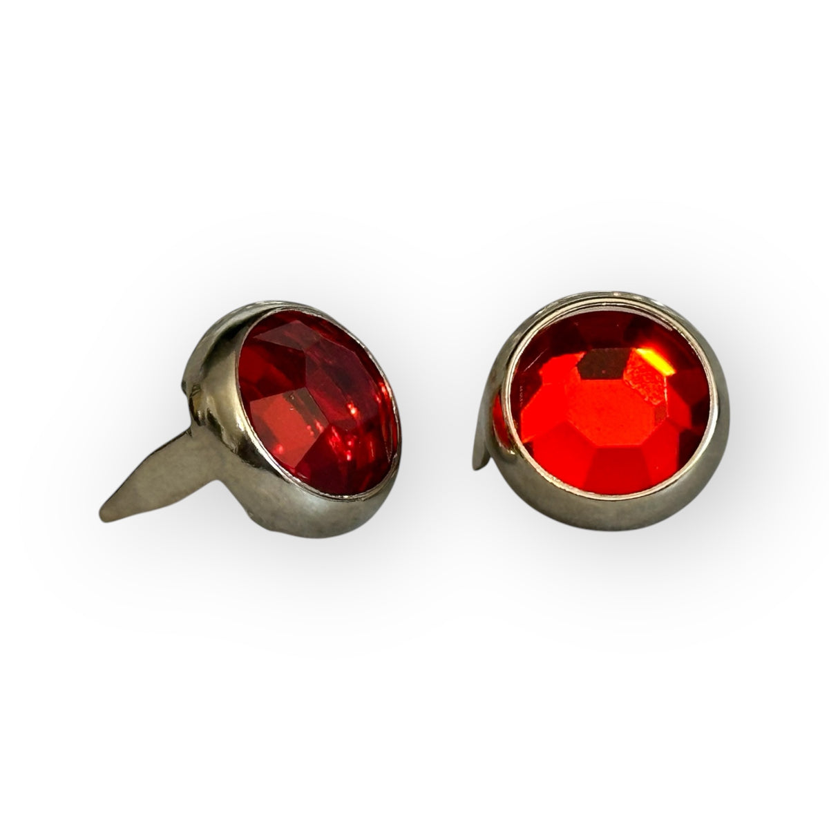 Red Mounted Rhinestone Size 7mm 34SS - Bling in the Ring